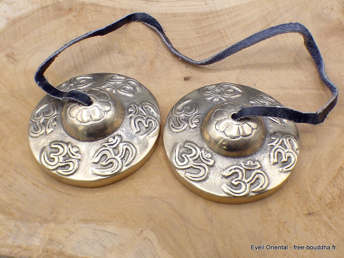 Tingshas Tibetaines Cymbales Om en Bronze 6, 5 cm Chenrezi, Tingshas Bouddhiste Ceremonie Temple Rit
