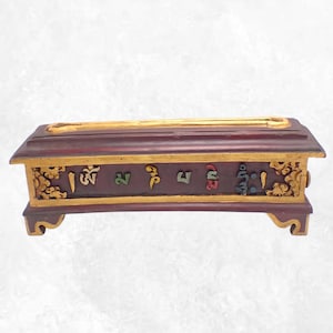 Handmade Buddhist Incense Burner made of Chenrezi mantla wood, made in Nepal, PEBD3
