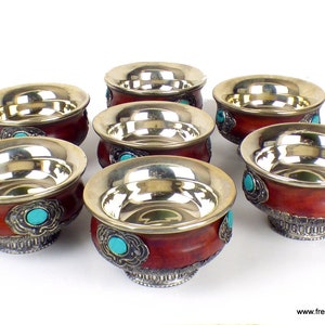 Buddhist offering bowls in noble red wood from Nepal, bolem6