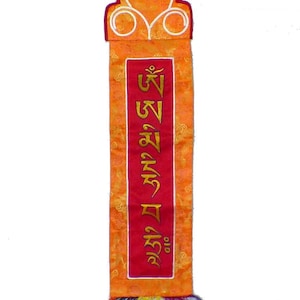 Colgante budista tibetano rojo con letras amarillas Manjushri, MAN11.2