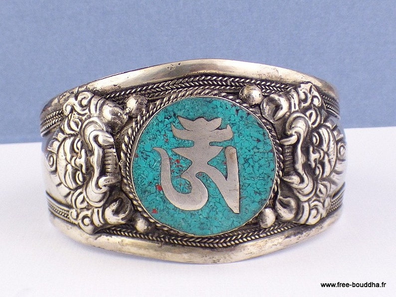 bhb50.1 BRACELET TIBETAIN OM Buddhist jewelry large natural stone bracelet
