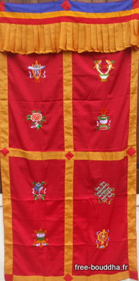 Tenture Tibetaine Bouddhiste Rouge Bordeau Signes Auspicieux Decoration Temple Meditation Zen Portie