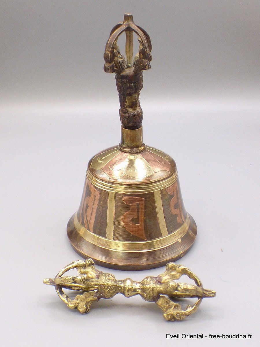 Cloche Tibétaine et Dorje Bouddhiste Bronze Cuivre 15 cm, Cedor10