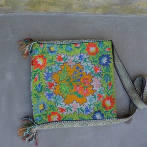 Sac à bandoulière en laine tissé à la main - sac en laine tissé à la main vintage - Roumanie moldave de Bessarabie - Décor rustique