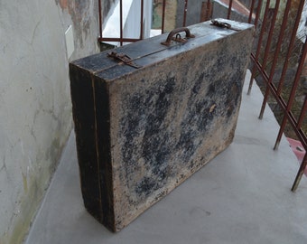 Vintage wooden box - Wooden chest - Small wooden box - Primitive storage box - Locker with lid - Primitives country decor - Home decor