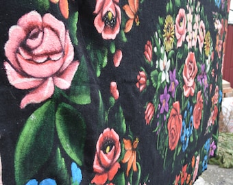 Large vintage  wool  rug carpet - Hand-painte - Floral pattern kilim - Bessarabian Moldovan Romania Kilim -  242 cm ( 95 ") x 140 cm ( 55 ")