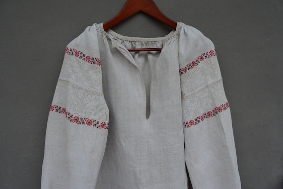 Vintage Ukrainian embroidered shirt - Womens shirt