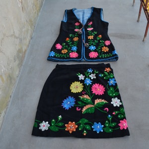 Traditional Ukrainian costume - Vintage Ukrainian folk costume from Ukraine - Handmade peasant clothing.
