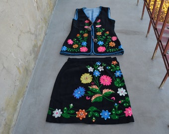 ウクライナ西部ポリシヤ地方ヴォルィニ地方のアンティーク民族衣装