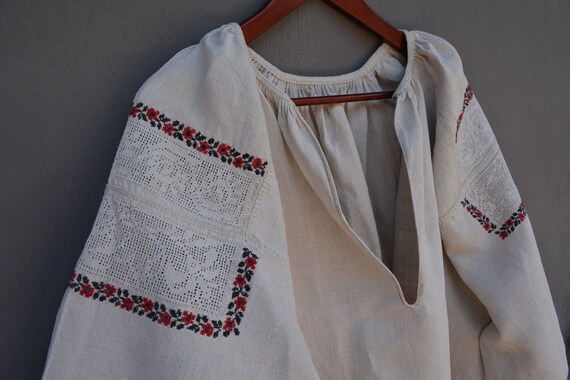 Vintage Ukrainian embroidered shirt - Womens shirt
