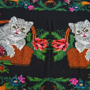 Vintage handwoven wool  rug carpet - Floral kilim -  Bessarabian Moldovan Romania Kilim - Rustic decor .