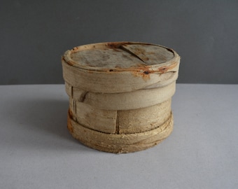 Antique wooden bowl with a lid - Rustic vessel - Primitives country decor- Rare antique - era 20x - Wood home decor.