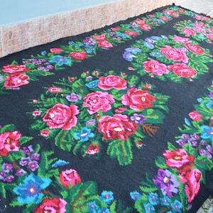 Vintage handwoven wool traditional Ukrainian rug carpet -  Bessarabian Moldovan Romania Kilim - Rustic decor .