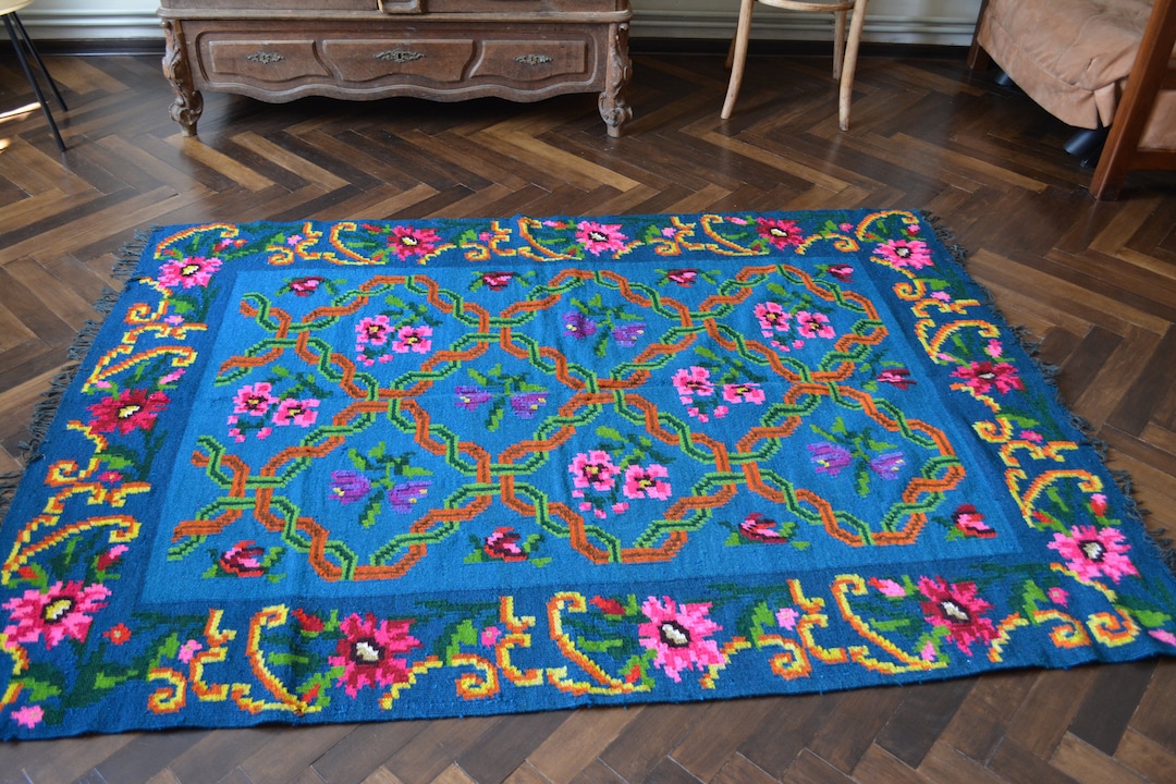 Vintage Handwoven Wool Rug Carpet Floral Kilim Bessarabian Moldovan