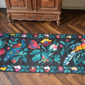 Vintage handwoven wool traditional Ukrainian rug carpet - Bessarabian Moldovan Romania Kilim - Rustic decor  - Length: 161 '' ( 410 cm)