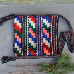 Sac à bandoulière en laine tissé à la main - sac en laine tissé à la main vintage - Roumanie moldave de Bessarabie - Décor rustique