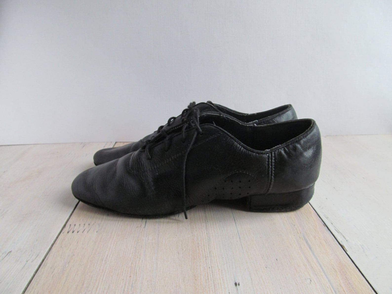 vintage ballet slippers - ballet shoes- black leather.