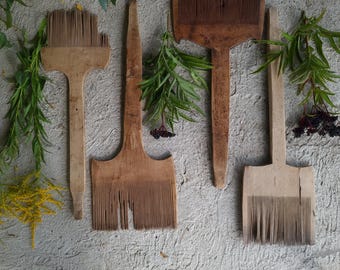 Peine de lana antiguo década de 1930 - Cardador de lana - Decoración rústica primitiva - Herramienta vintage - Peine de madera - Decoración del hogar primitiva.