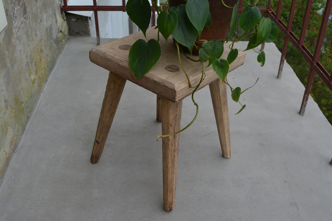 Primitive Handmade Stool - Rustic Farmhouse Seat - Rustic Wooden Bench ...