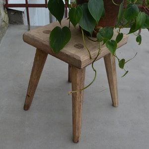Primitive handmade stool -  Rustic farmhouse seat - Rustic wooden bench  - Farmhouse milking stool - Flower pot stand.