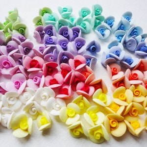 10 KLEINE ROSEN, pastell kleine Rose, kleine Rose cabochon, kalte Porzellan Rose, handgemachte kleine Rose, kleine Blume, Porzellan Rose, kleine Blume, Schmuck Rose
