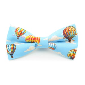 Hot Air Balloon Ride Bowtie - Colourful Hot Air Balloons | Men's Bowtie | Flying Bowtie | Colourful Pattern | Balloon Festival Bowtie