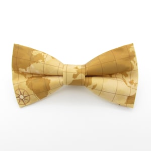 Conjunto de pajaritas con mapa de la Tierra con efecto pergamino - Pajarita beige / Atlas vintage / Pajarita con mapa del mundo / Pajaritas para hombre / Gemelos con rosa de los vientos