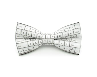 Keyboard Bowtie - Computer Tasten | QWERTZ | Typisierung | Technische Daten | Entwickler | Technik Fliege | Graue Fliege | Fliegen für Erwachsene | Gamer |