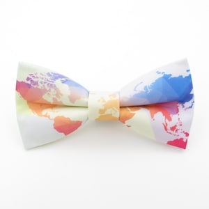 Pajarita y pañuelo de bolsillo falso con mapa del mundo - El mundo en color / Atlas / Pajarita de la Tierra / Pajaritas para hombre / Traje formal de crucero / Pajarita con globo terráqueo