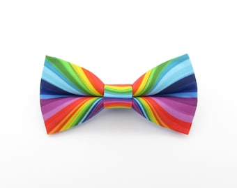Gravata borboleta psicodélica arco-íris - Gravata borboleta ondulada | Gravatas borboleta do Orgulho LGBTQIA+ | Traje formal masculino | Cores vibrantes | Gravatas borboleta inusitadas