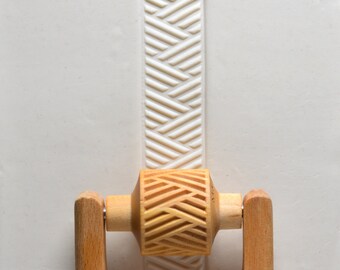 RM-057 Mittelgroßer Griff Roller - Schrägschraffur