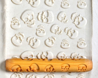 HR-033 Pottery Hand Roller - Skulls