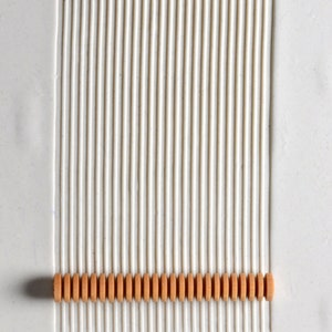 TW-042 Rouleau à main pour poterie brindille - Lignes verticales