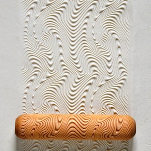 BHR-079 Big Pottery Hand Roller - Psychedelic Wave