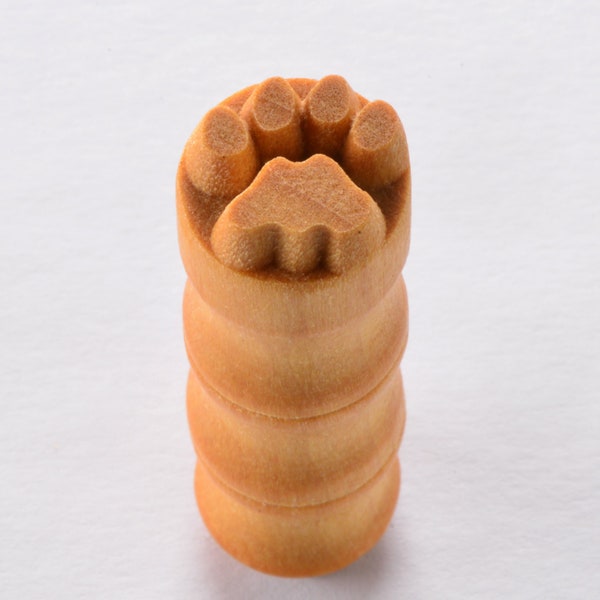 Scs-182 Small Round Wood Pottery Stamp - Cat Paw Print