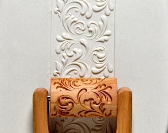 RL-010 Large Pottery Handle Roller - Rococo