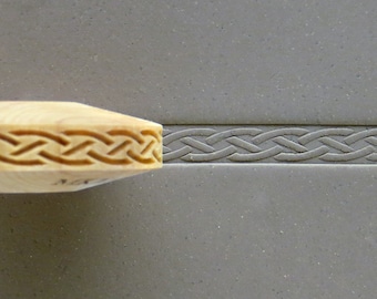 FR-009 Finger Roller - Braid