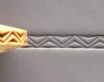 FR-004 Finger Roller - Fancy Zigzag