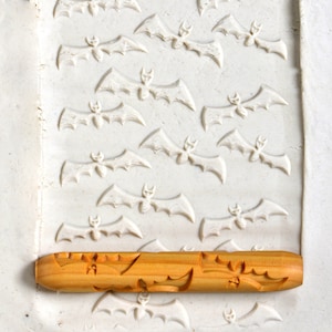HR-034 Pottery Hand Roller - Bats