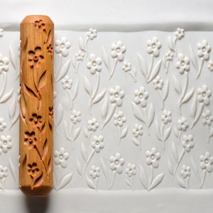 BHR-136 Big Pottery Hand Roller - Spring Flowers