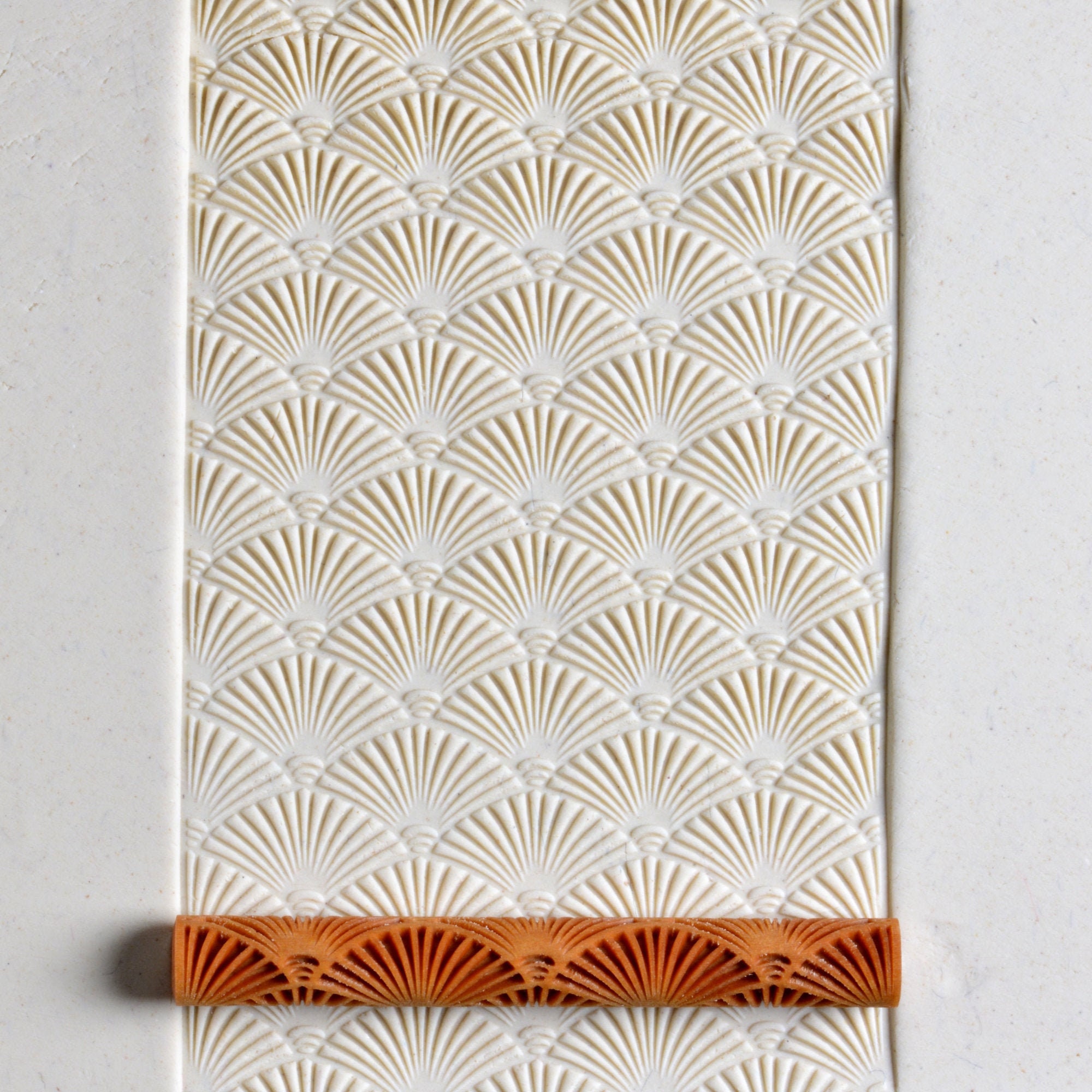 TW-020 Twig Pottery Hand Roller - Nouveau Fan