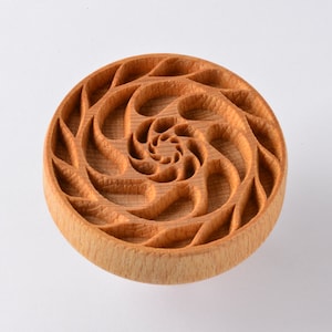 Scxl-040 Extra Large Round Stamp - Floral Spiral