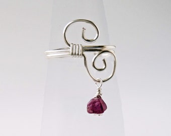 Raw Ruby ear cuff. Handmade dainty ear cuff no piercing required. Sterling Silver with raw red gemstone dangle. Boho chic. Nickel free. UK