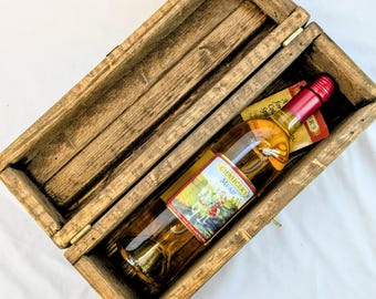 Coffret cadeau vin en bois rustique fait main - Bouteille d'alcool souvenir rustique avec loquet en laiton