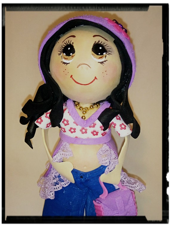 muñeca de foami embarazada