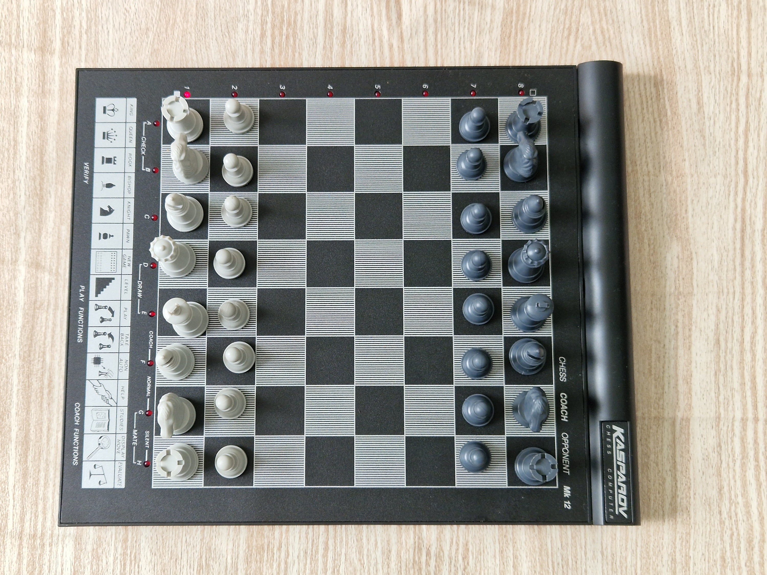 KASPAROV Elektronisches Schach Set Computer MK12 Boxed von