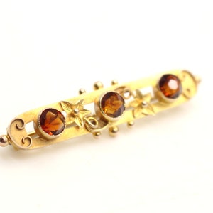 Edwardian 9ct Yellow Gold Red Garnets Ivy Leaf Brooch Pin Antique Vintage Chester 1909 Wedding Bridal Birthday Gift for Her Mum image 2