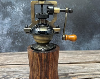 Rosewood pepper grinder