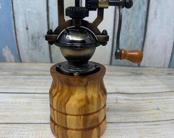Olive Wood Pepper Grinder