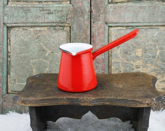 casserole à lait en émail vintage Tasse de cuisson en émail rouge Cafetière turque w. bec